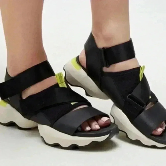 Sorel Shoes - Sorel Kinetic Impact Black Shoes Women's Size 9 Ankle Strap Sandals